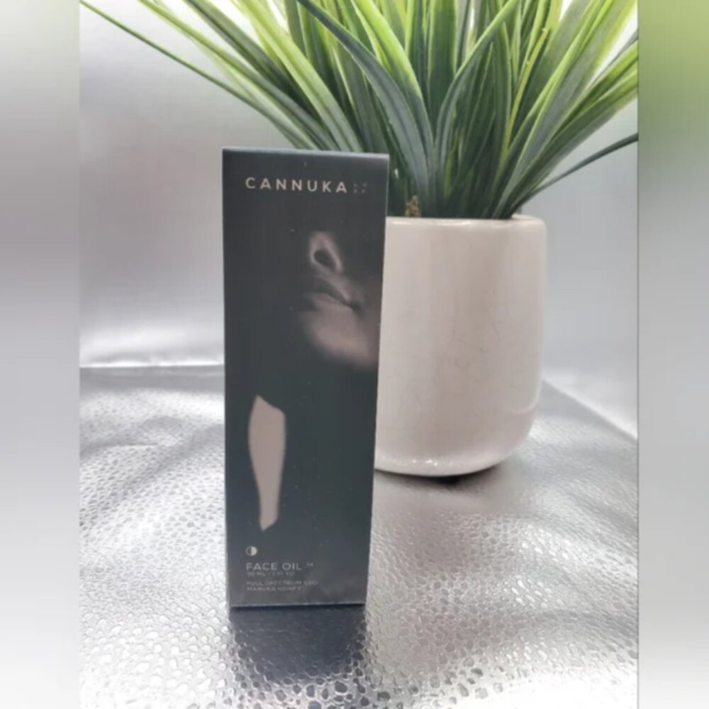 Cannuka Luxe Manuka Honey Face Oil All Natural NIB RT$98 Hard to Find